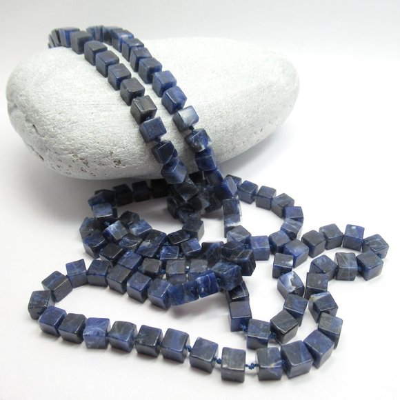 Hand Knotted Sodalite Cube necklace - Picture 1 of 8